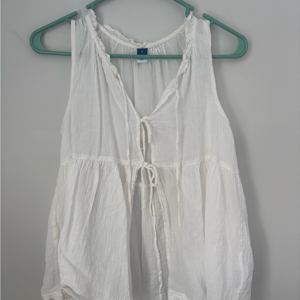 Old Navy White Tie-Front Blouse